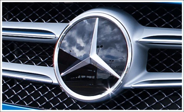 mercedes car symbol